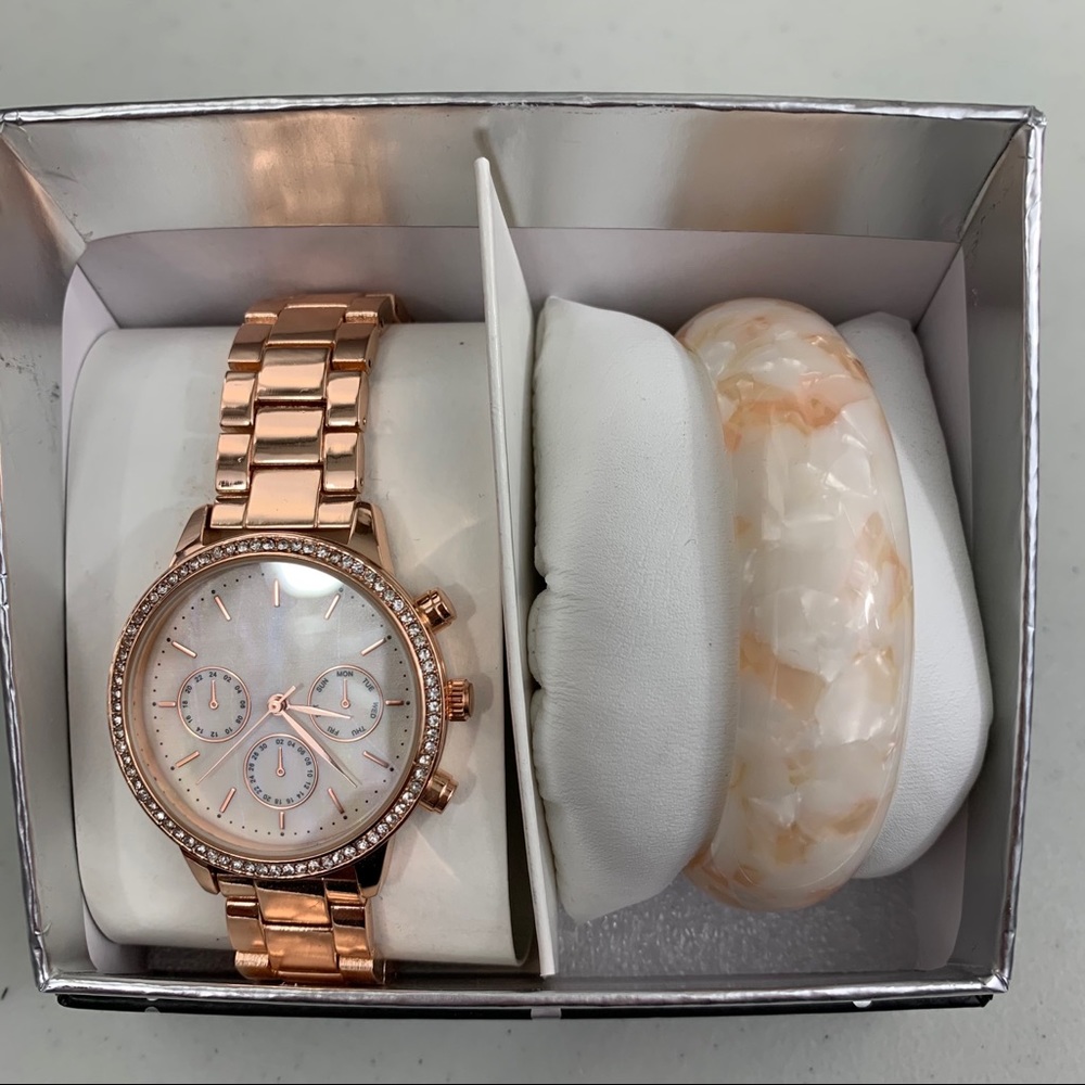 Women’s Watch & Bangle Bracelet Boxed Set NEW